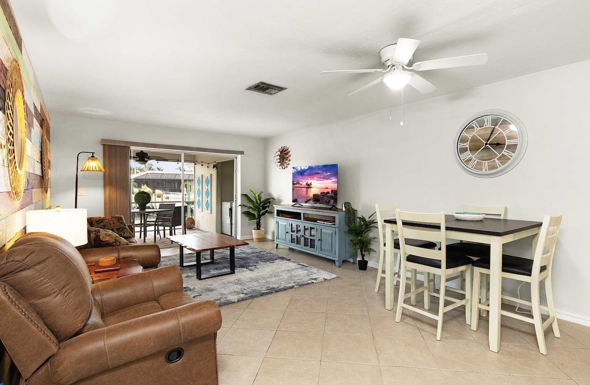 Living room, Cape Coral Unit 1