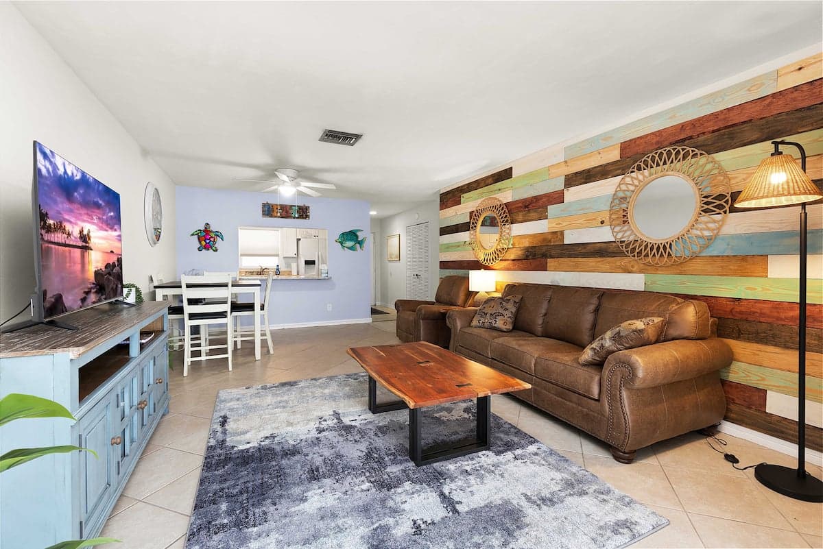 Living room, Cape Coral Unit 1