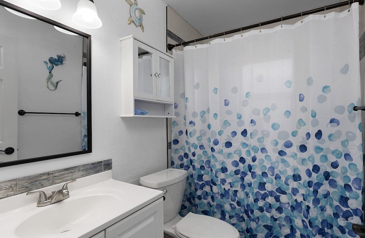 Full bathroom 1, Cape Coral Unit 1