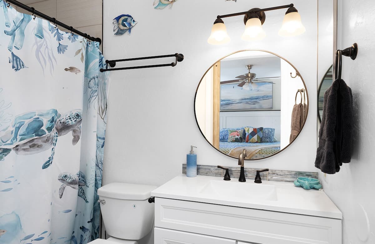 Full bathroom 2, Cape Coral Unit 1