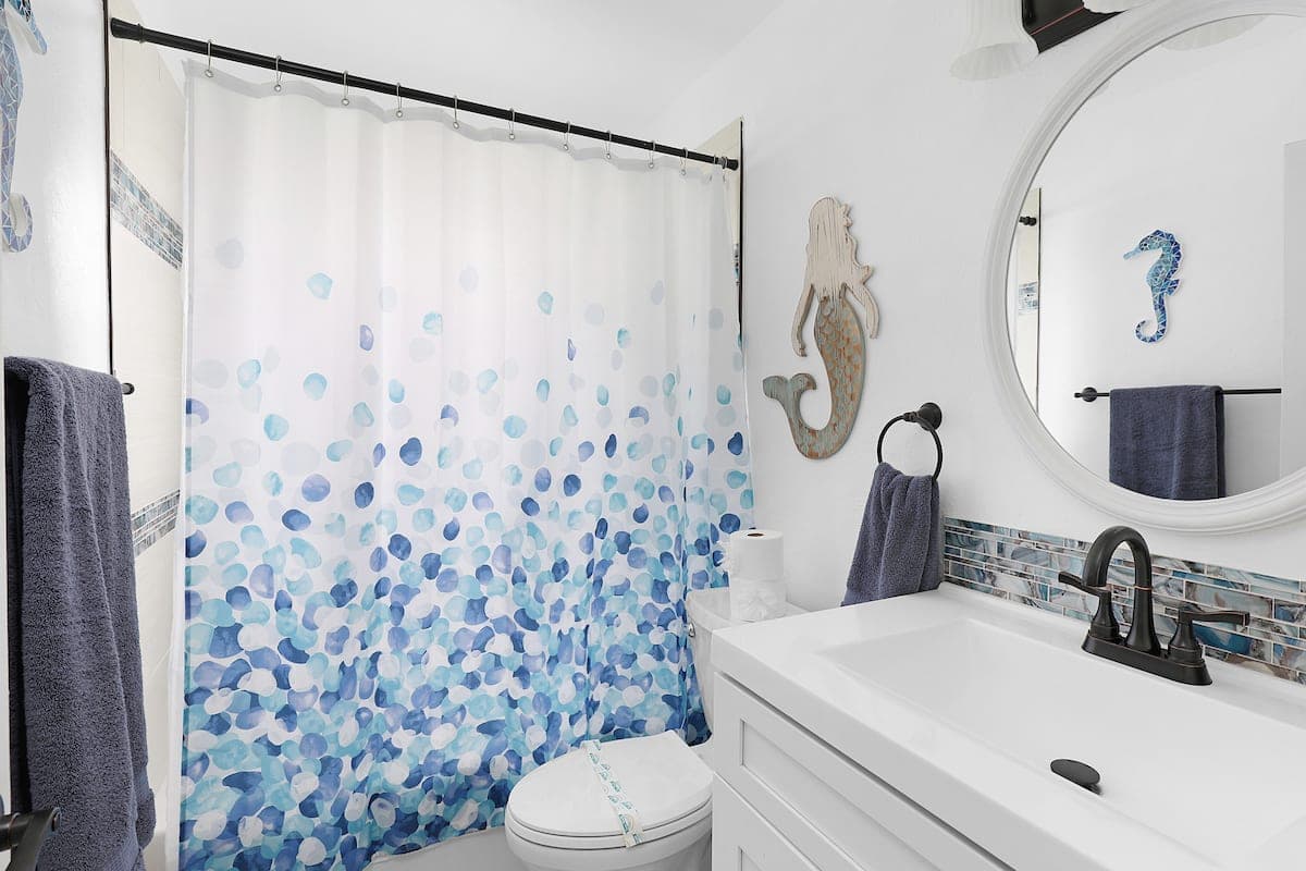 Full bathroom 2, Cape Coral Unit 2