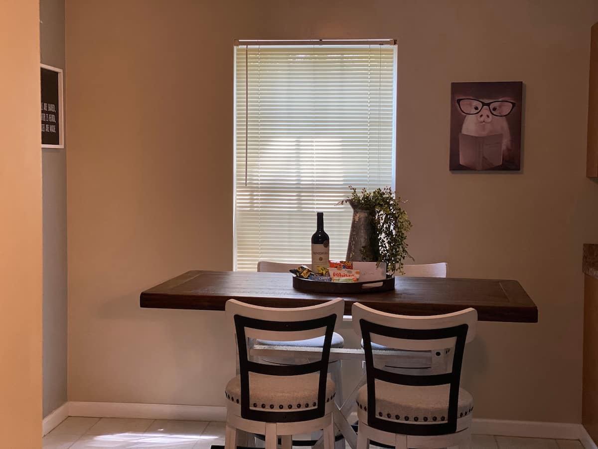 Dining Area, Jonesborough