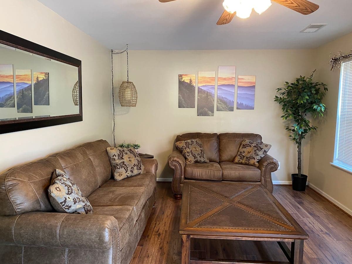Living room, Jonesborough