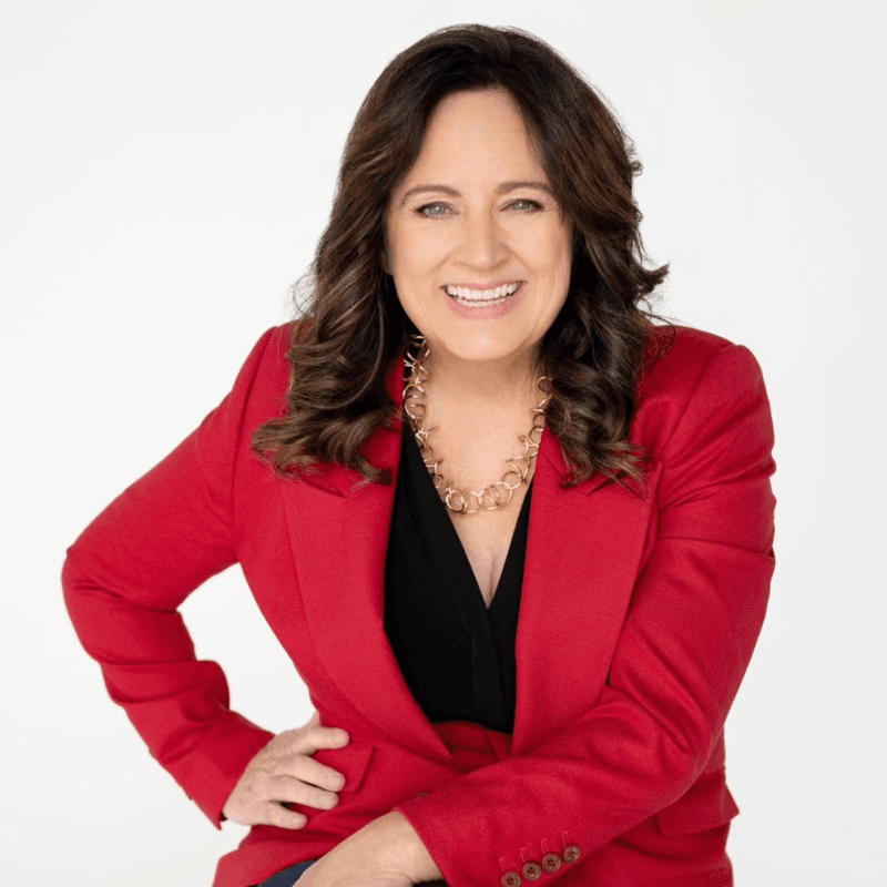 Lisa Kelly, host of Kellys Cabins